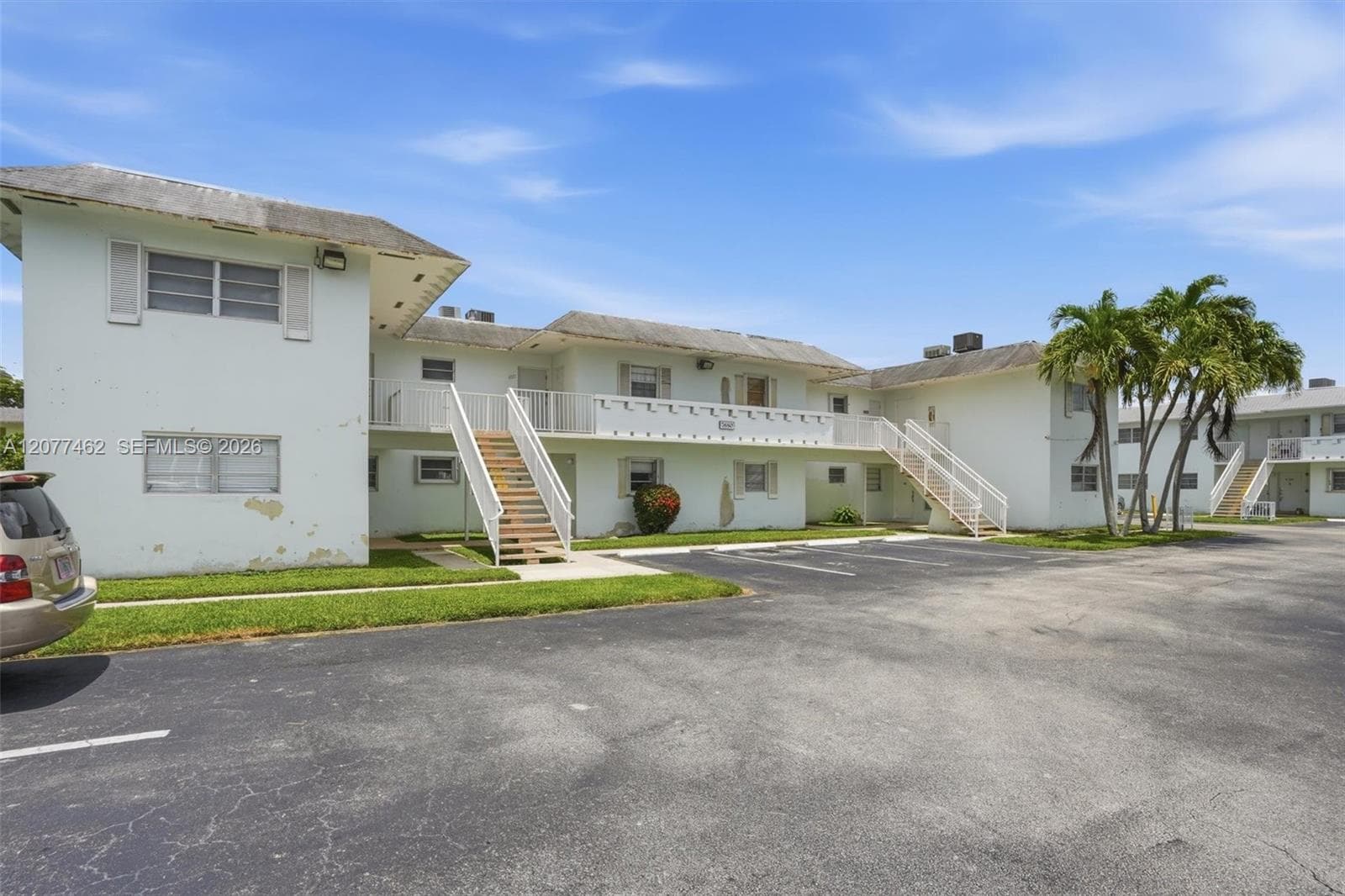 VILLAGE AT DADELAND CONDO · #H121 in Miami - Photo 14