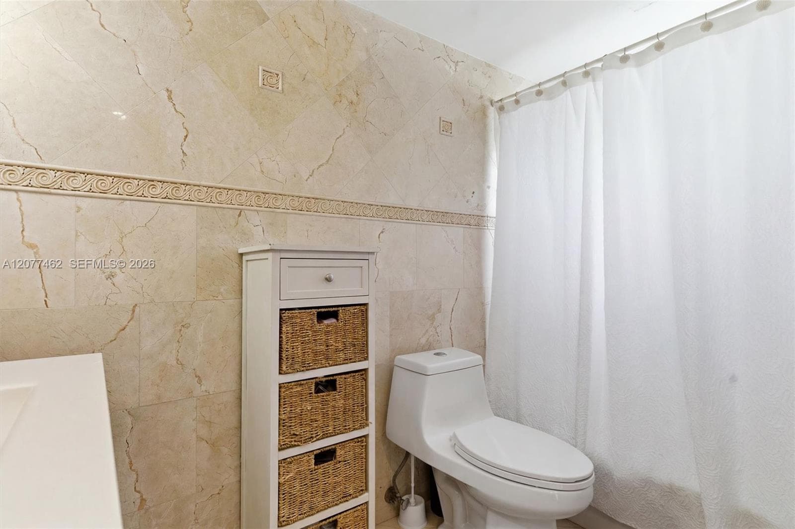 VILLAGE AT DADELAND CONDO · #H121 in Miami - Photo 11