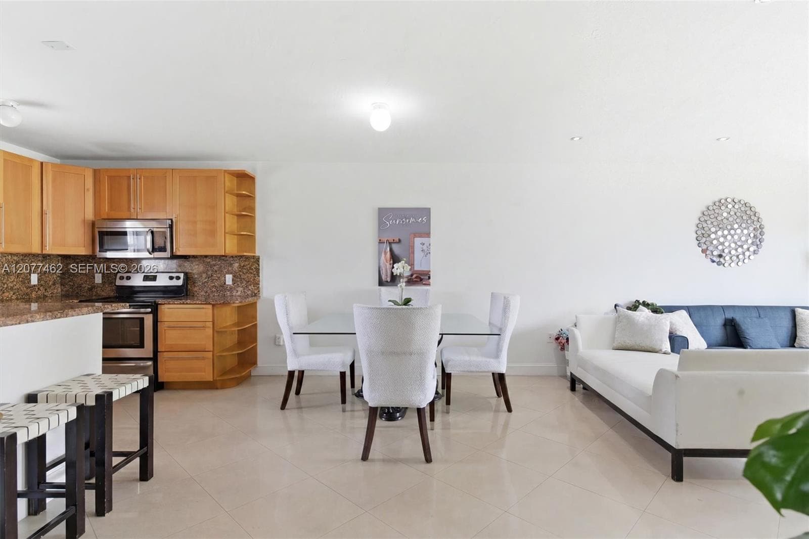 VILLAGE AT DADELAND CONDO · #H121 in Miami - Photo 4