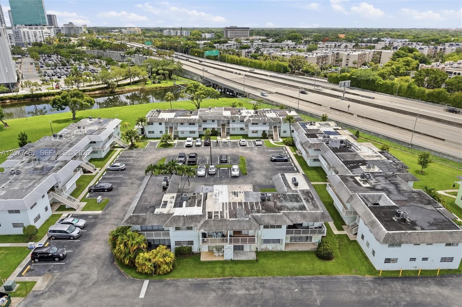 VILLAGE AT DADELAND CONDO · #H121 in Miami - Photo 25