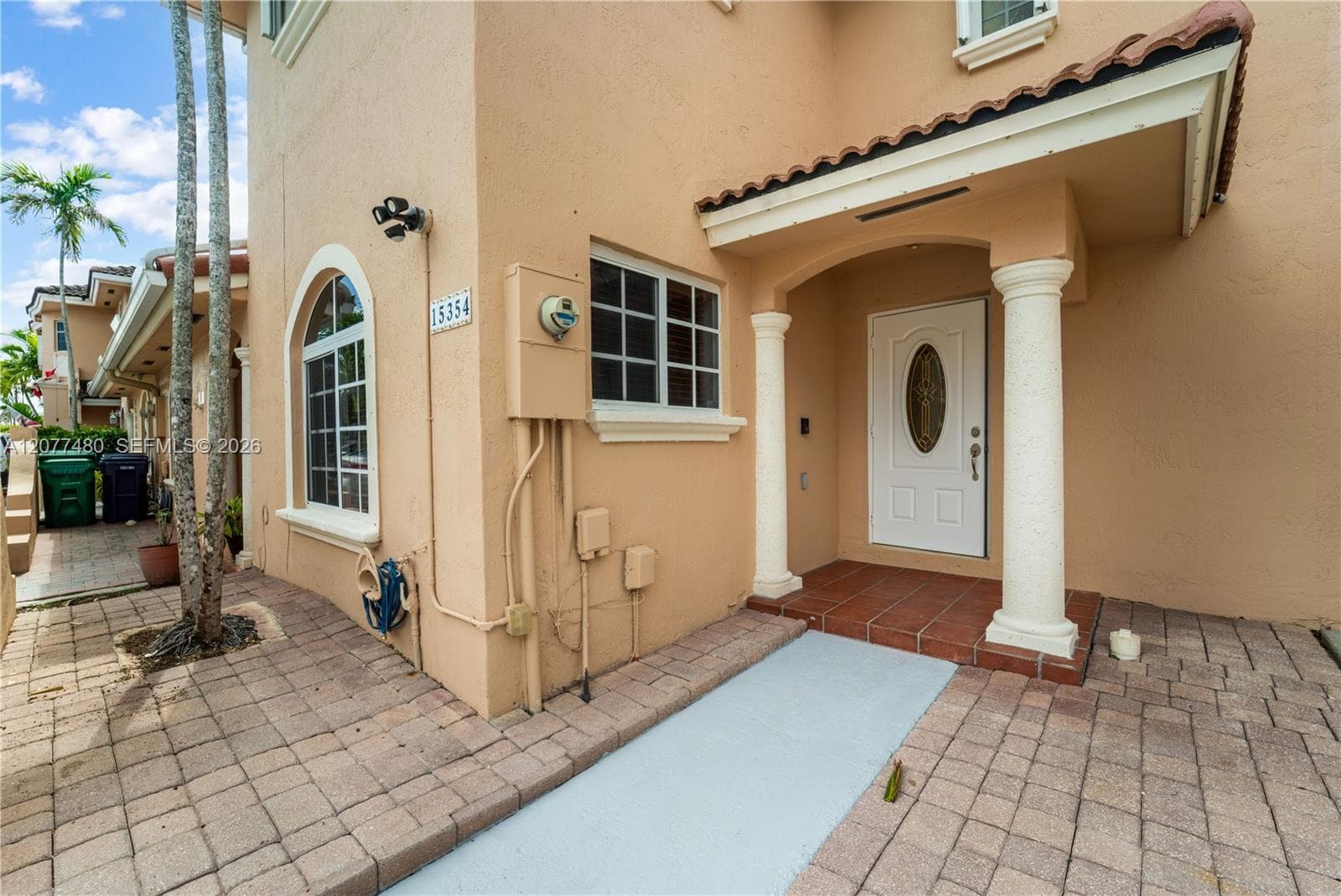 15354 SW 36th Ter photo 2