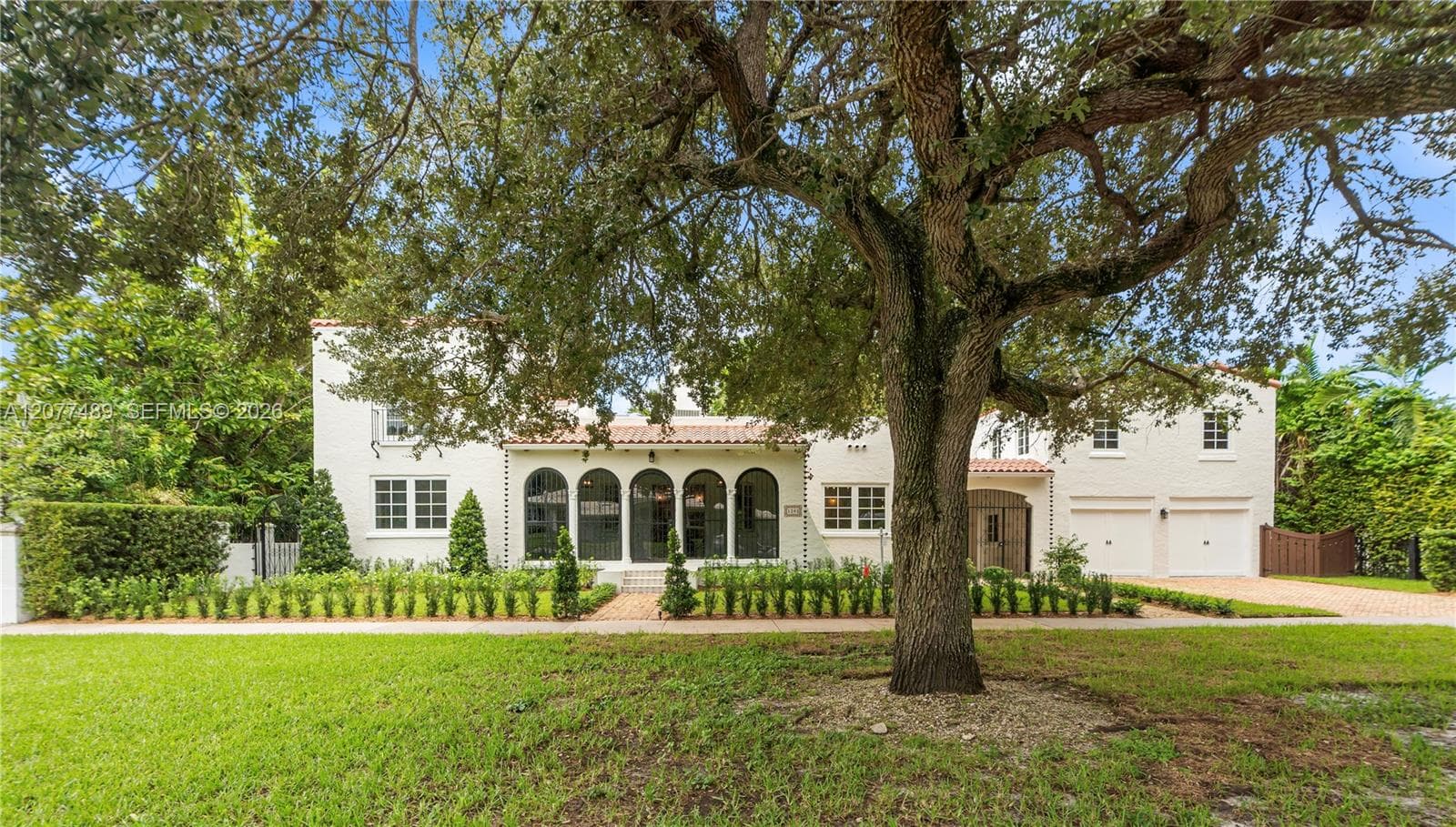 1202 Granada Blvd photo 2