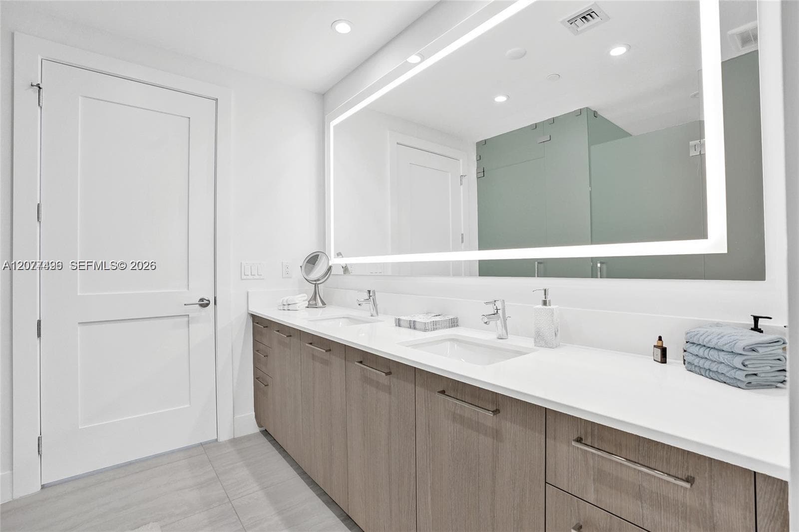 Selene Oceanfront Residences · #1403 in Fort Lauderdale - Photo 54
