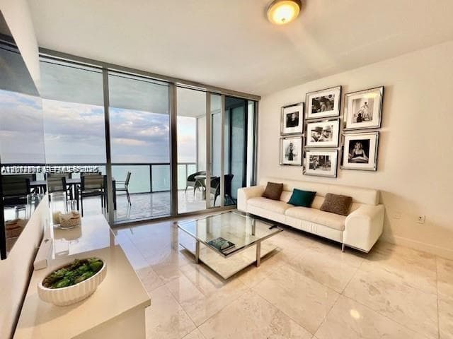Jade Ocean · #1007 in Sunny Isles Beach - Photo 5