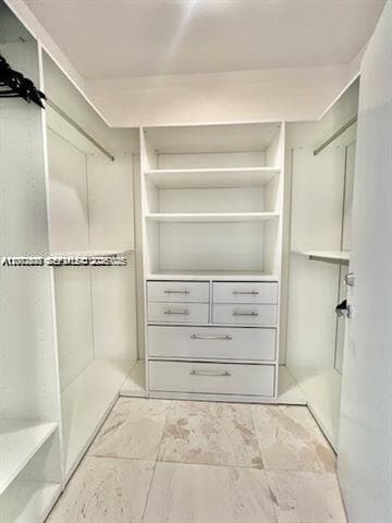 Jade Ocean · #1007 in Sunny Isles Beach - Photo 11