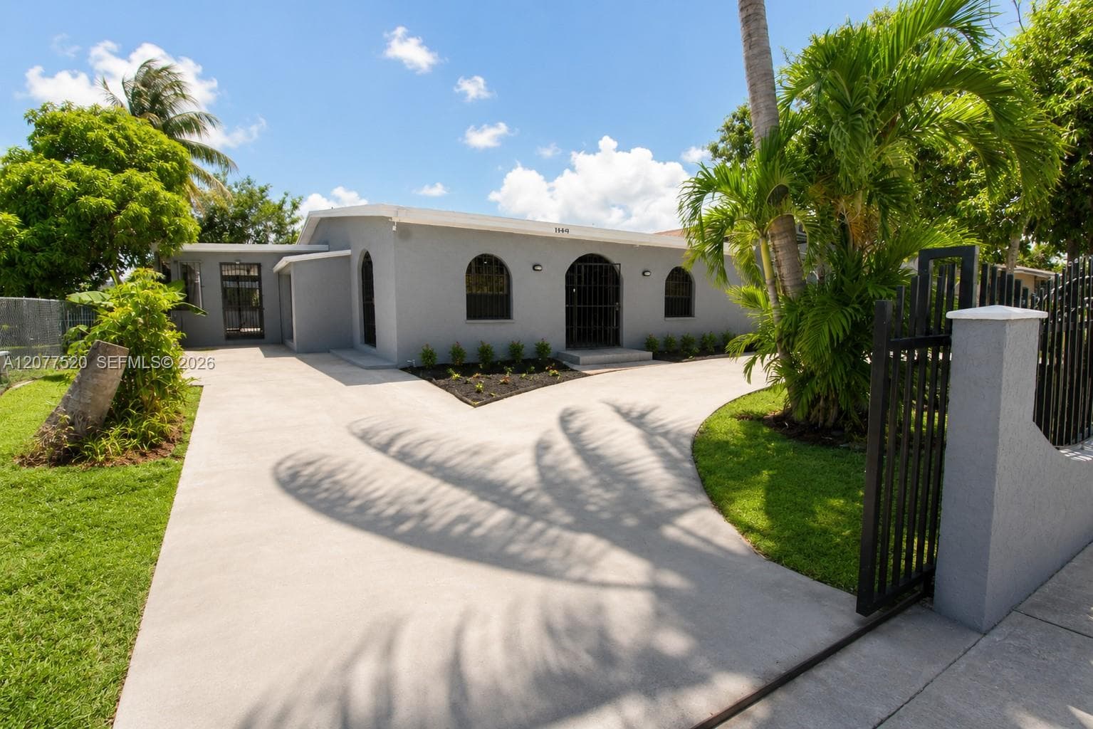 14494 SW 299th Ter photo 2