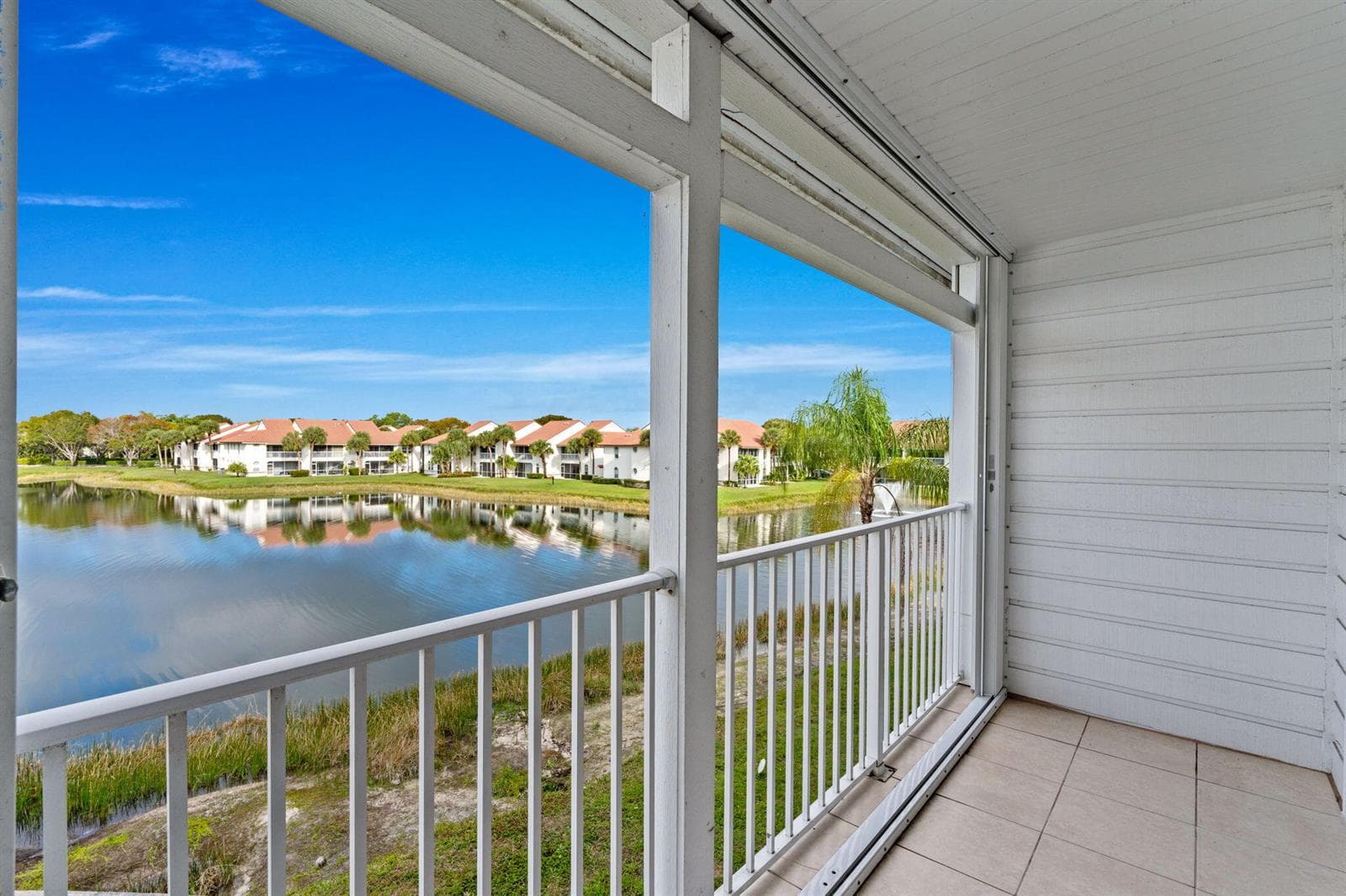16-web-or-mls-A7403157