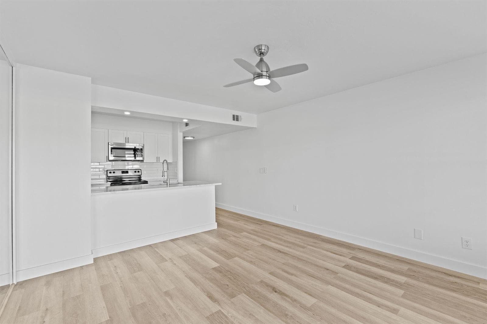 12-web-or-mls-A7405469