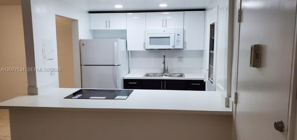 CORONADO TOWERS · #206 in North Miami - Photo 2
