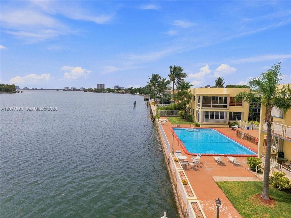 MIAMI BAYSIDE CONDO · #15 in Miami Beach - Photo 15