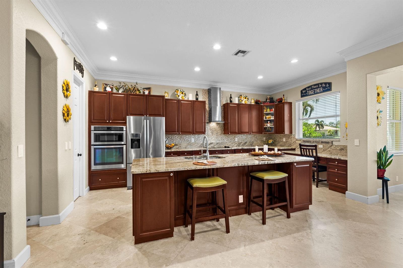 19-web-or-mls-A7405194