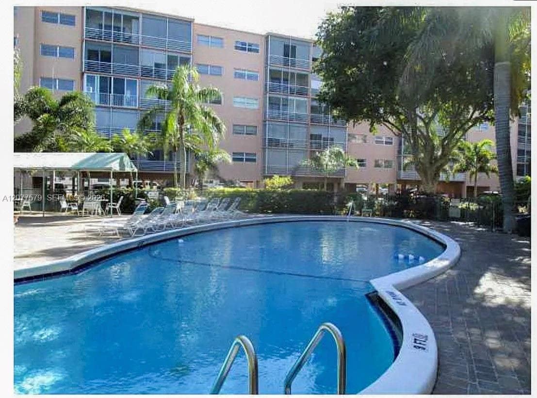 FAIRWAYS ROYALE CONDO · #604 in Hallandale Beach - Photo 15