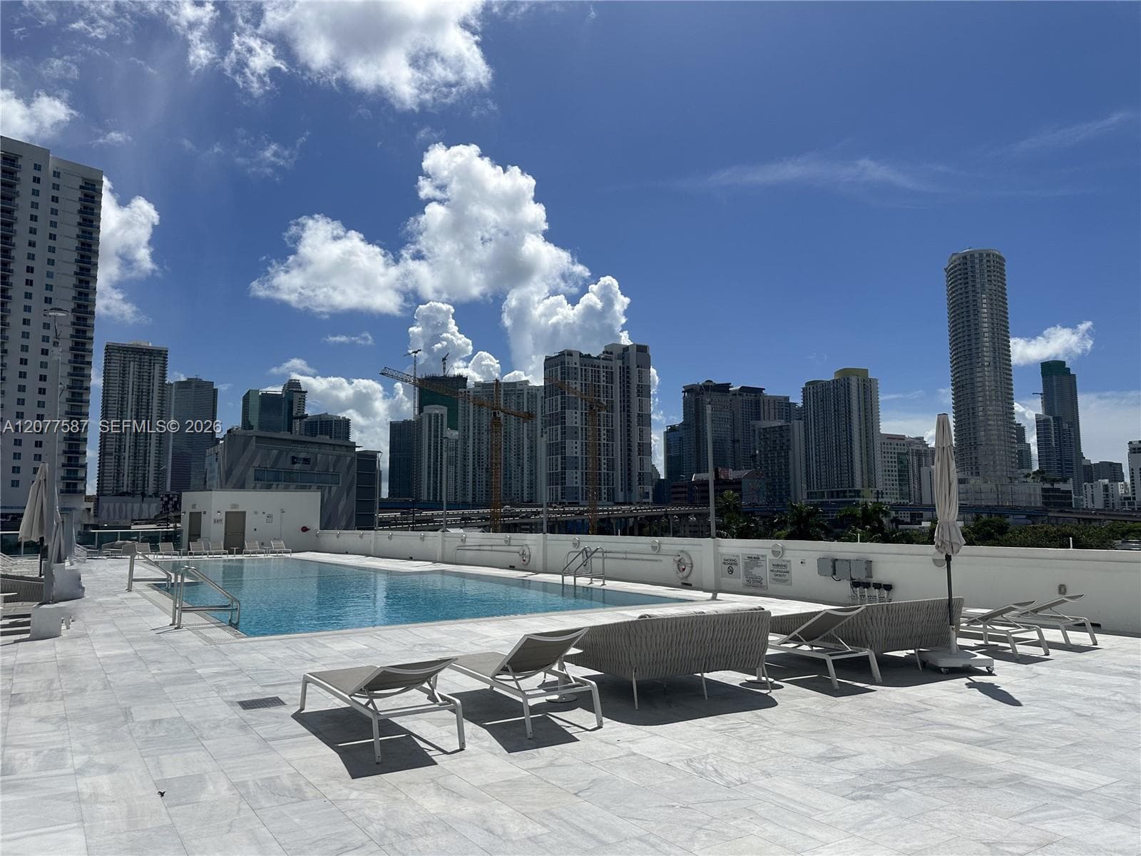 Neo Lofts · #PHI02 in Miami - Photo 17