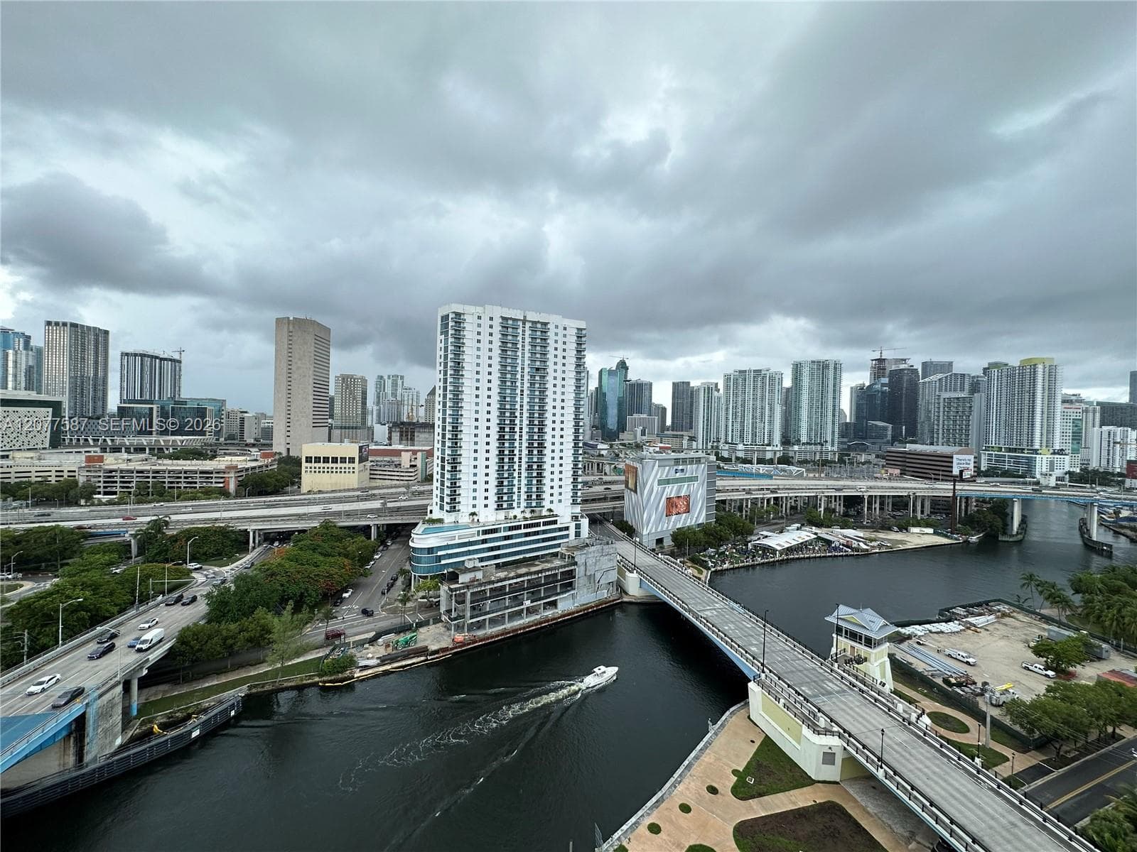 Neo Lofts · #PHI02 in Miami - Photo 8
