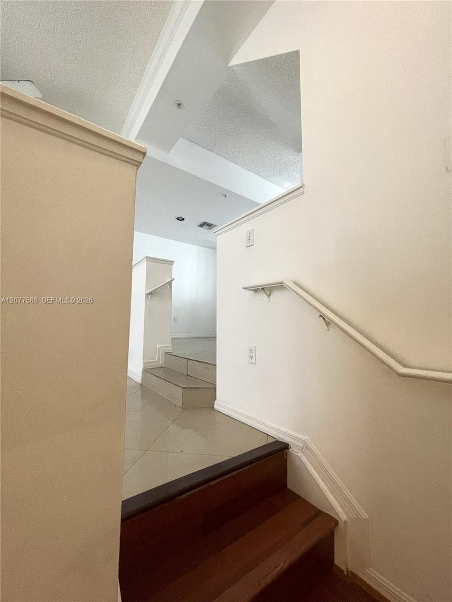 2831 NE 185th St #603 photo 7