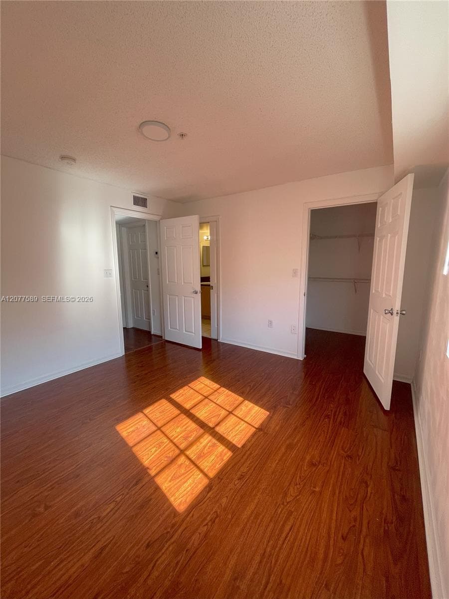 2831 NE 185th St #603 photo 15