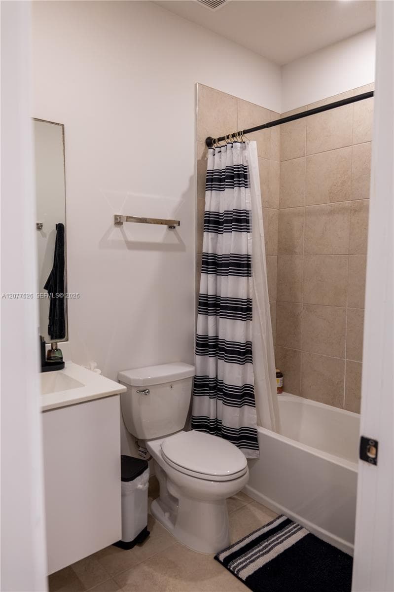 8824 NW 161st Ter photo 23