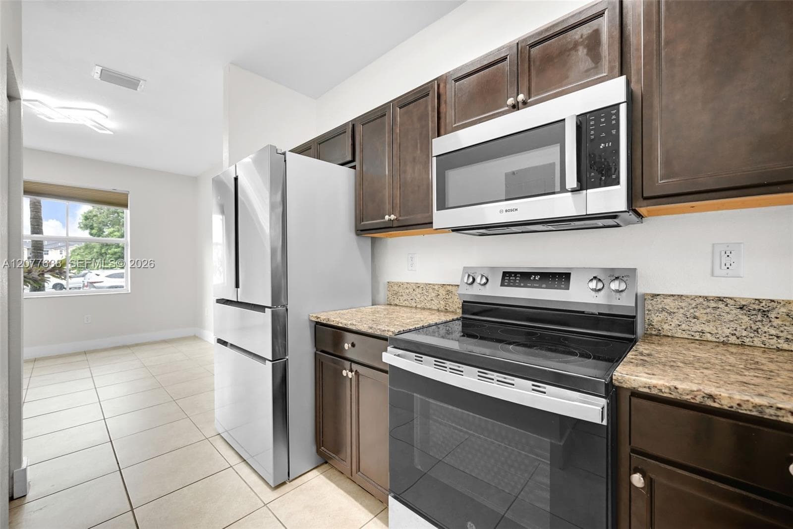 134 SE 28th Ter #5 photo 10
