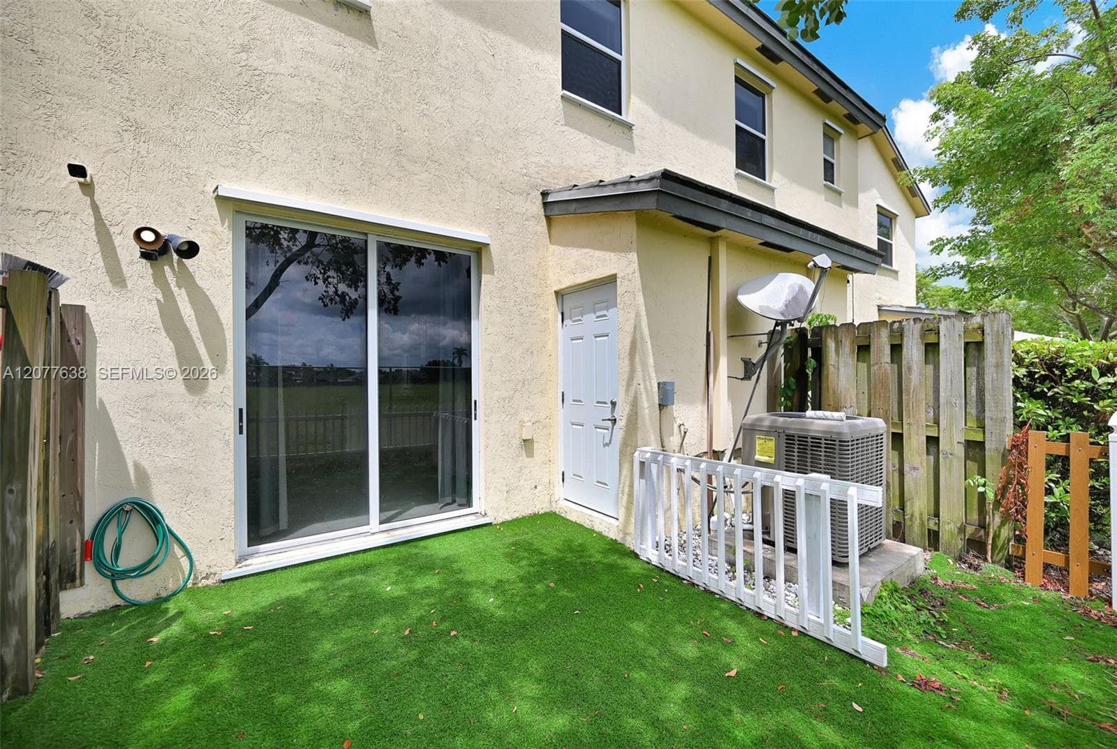 134 SE 28th Ter #5 photo 18