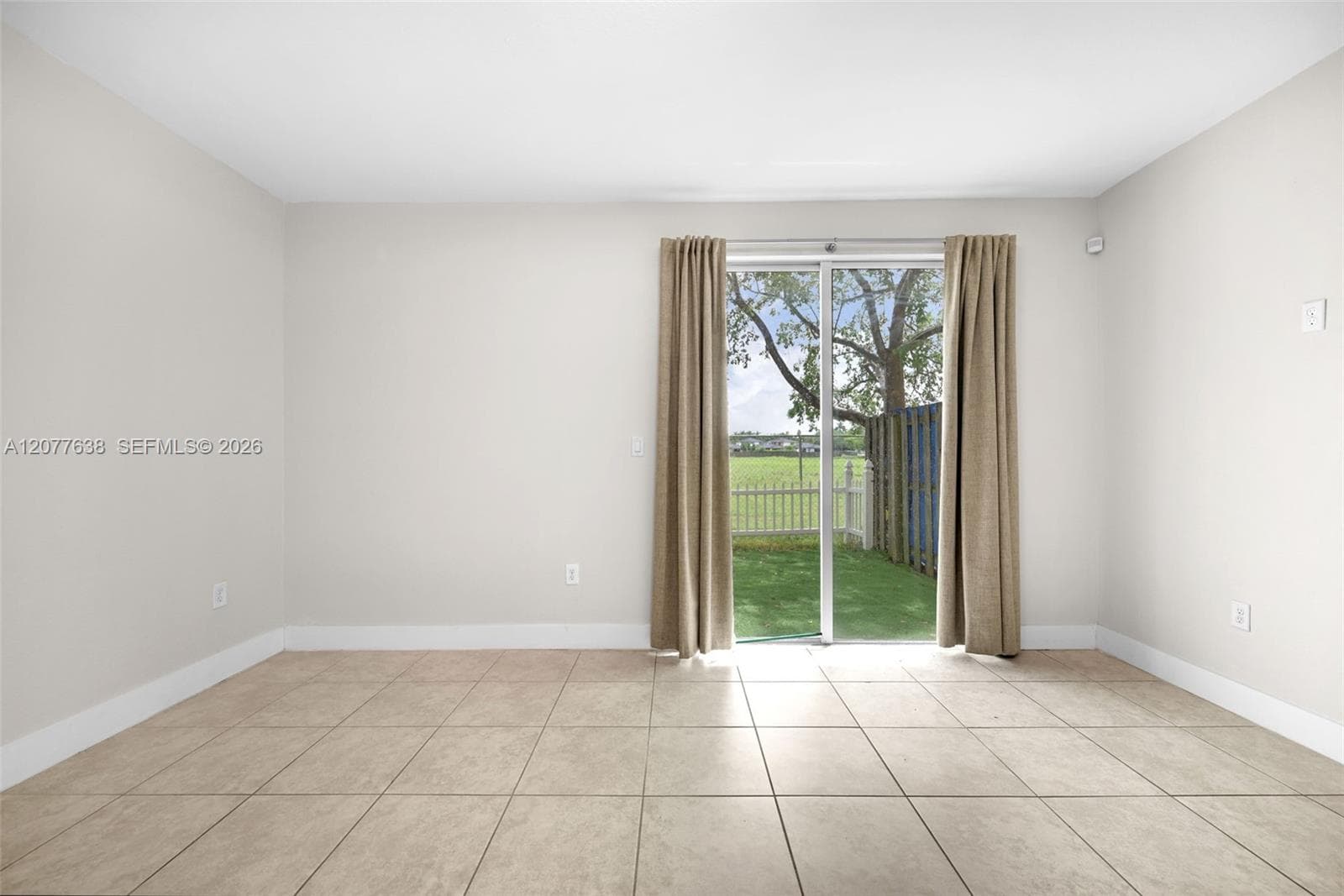 134 SE 28th Ter #5 photo 15