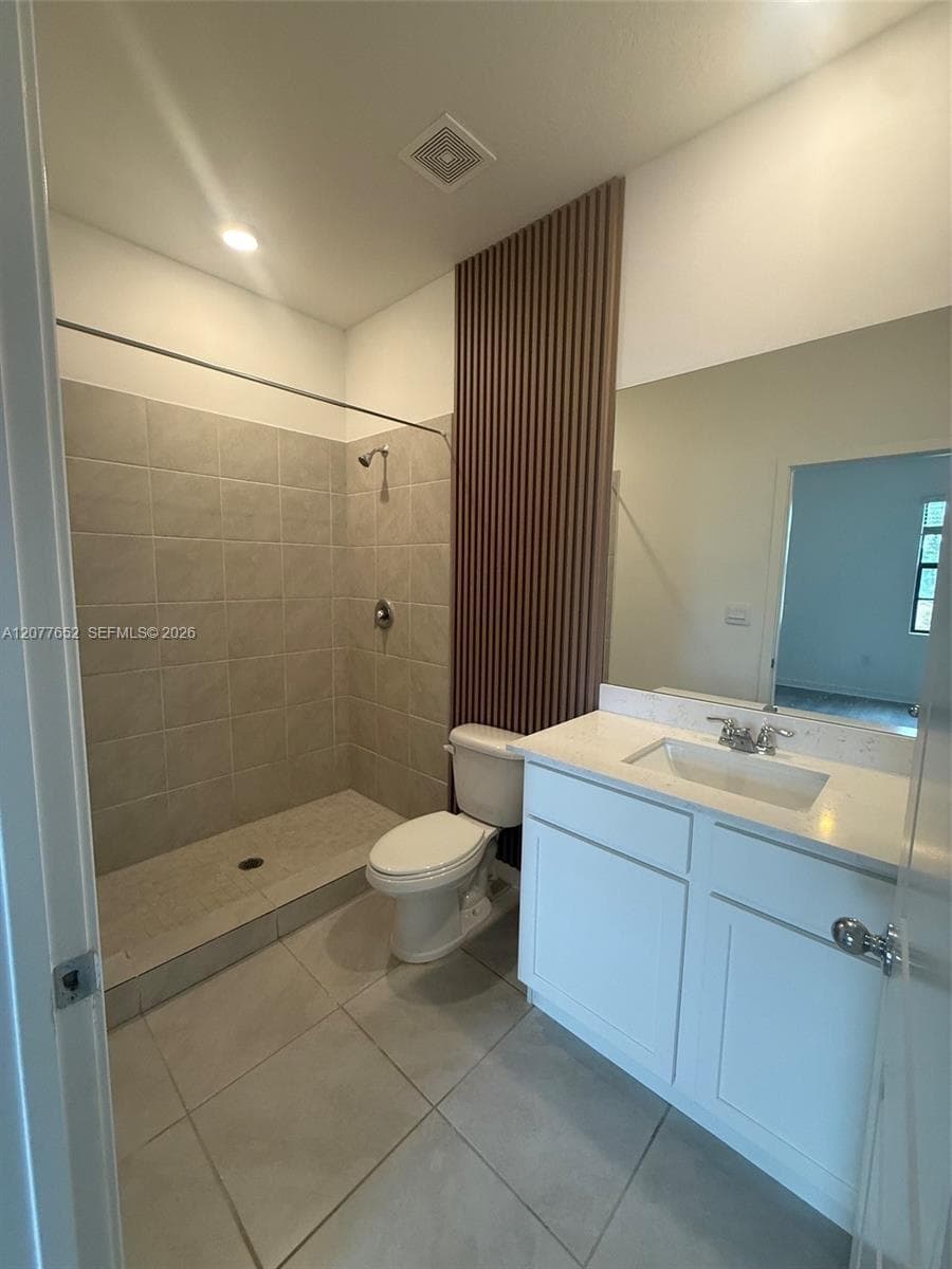 813 SW 11th Ter #0 photo 14