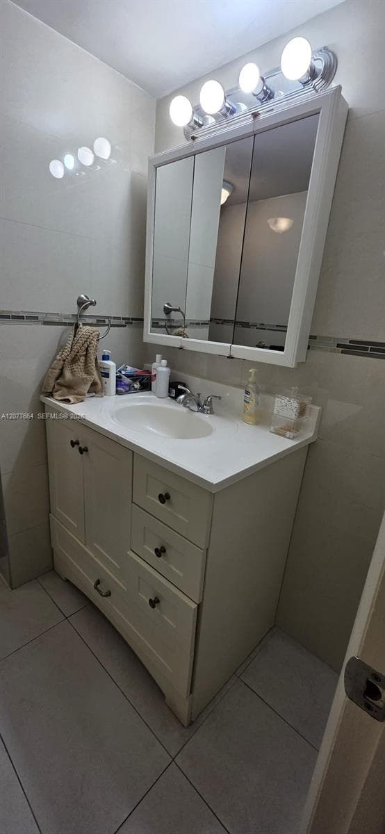 APOLLO CONDO · #5H in Miami Beach - Photo 6