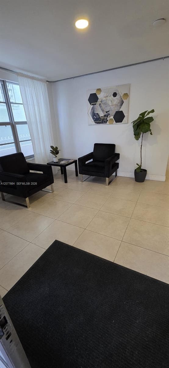 APOLLO CONDO · #5H in Miami Beach - Photo 4