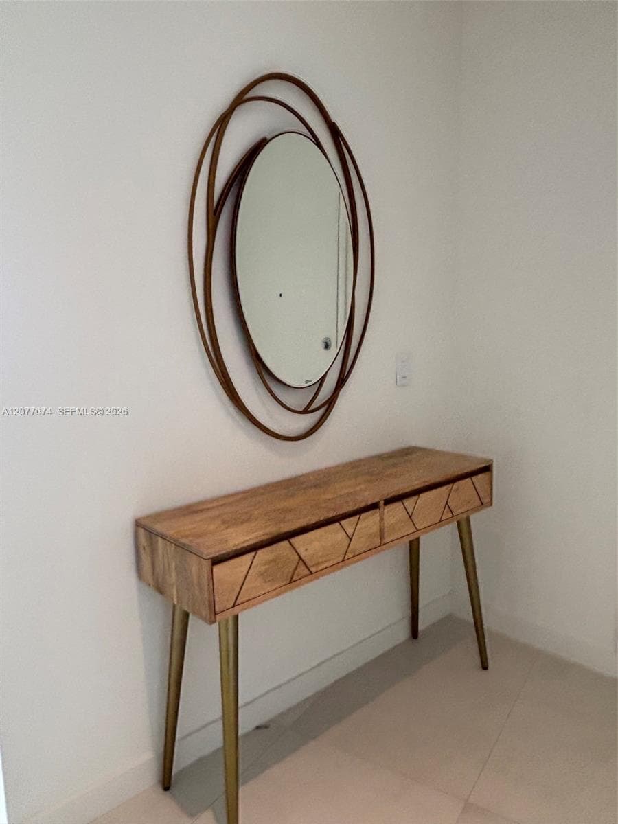 Elegant entry Foyeer