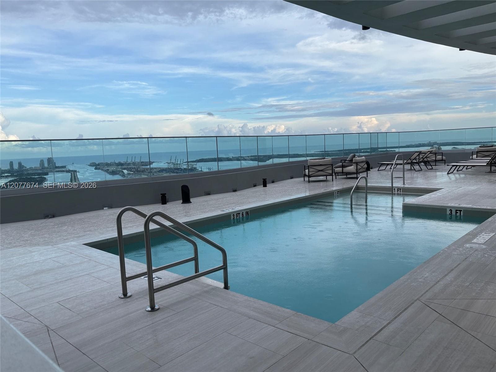56th-Floor Rooftop Pool