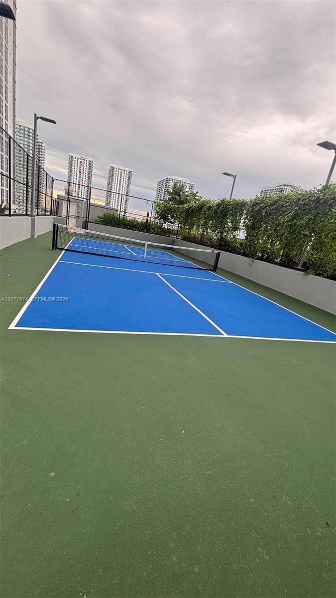 Private Pickleball Court on the 11th-Floor Amenity Deck