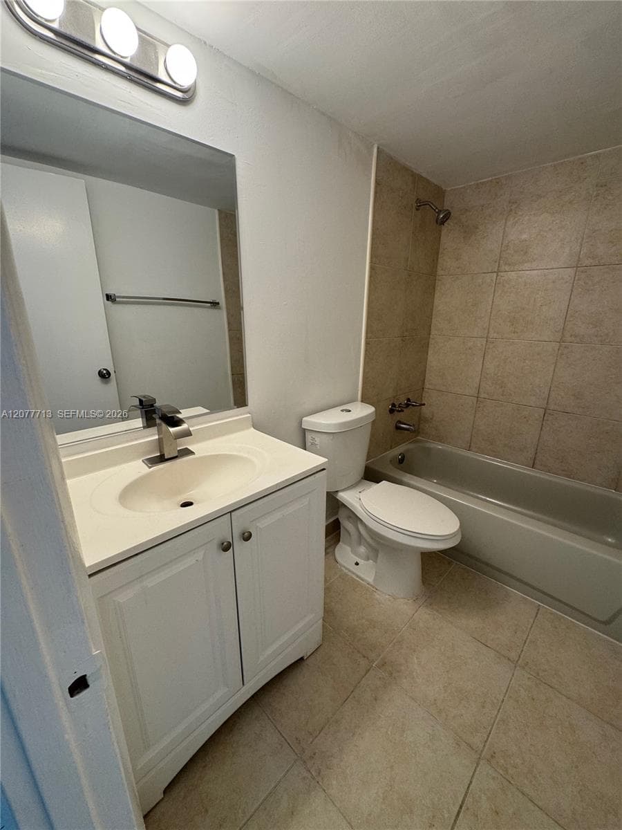 MONTECARLO CONDO · #B-412 in Miami - Photo 13