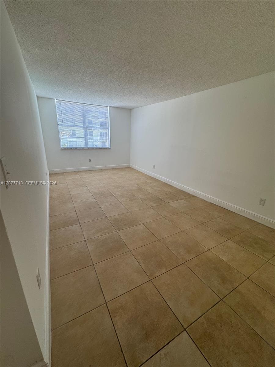MONTECARLO CONDO · #B-412 in Miami - Photo 11