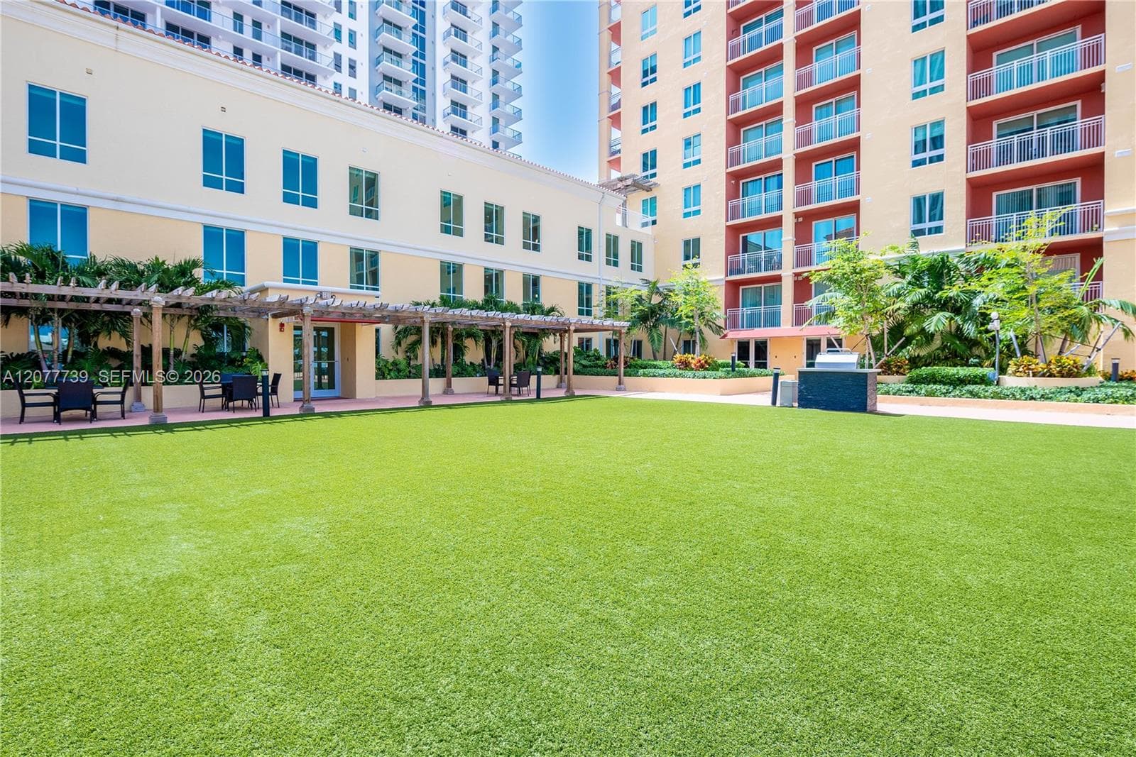 TOSCANO CONDO · #706S in Miami - Photo 8