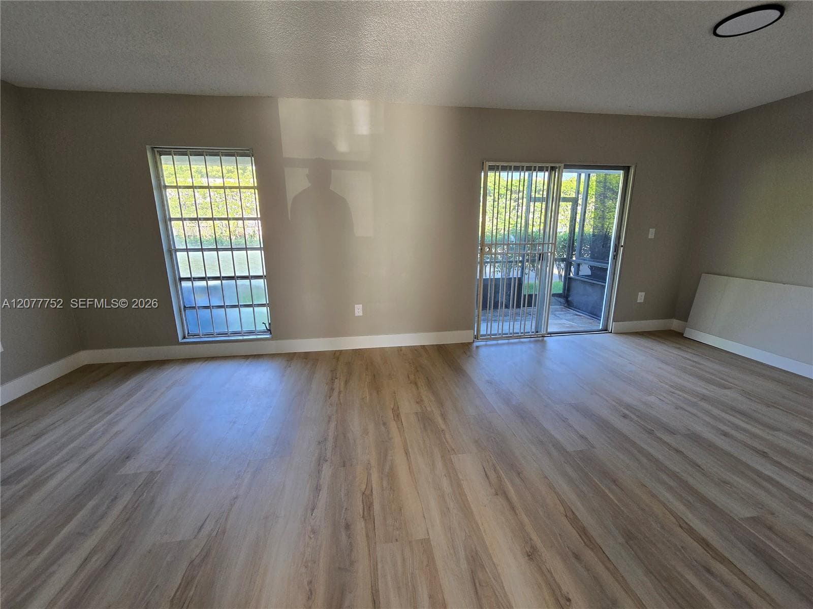 17120 SW 94th Ave #404 photo 9