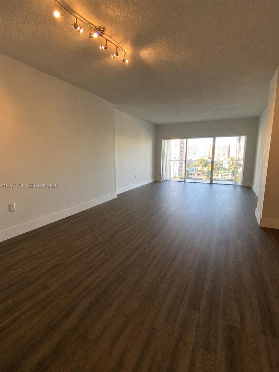 ARLEN HOUSE WEST CONDO · #825 in Sunny Isles Beach - Photo 12