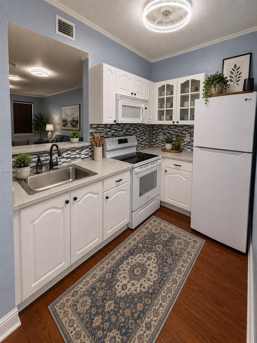 SPANISH VILLAS CONDO · #A104 in Hialeah - Photo 5