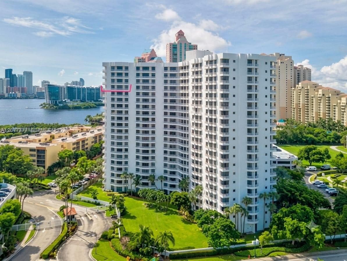 PARC CENTRAL EAST · #1612 in Aventura - Photo 33
