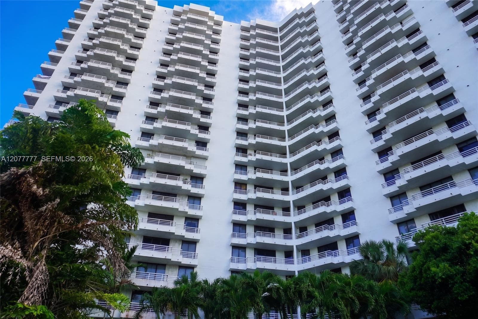 PARC CENTRAL EAST · #1612 in Aventura - Photo 41