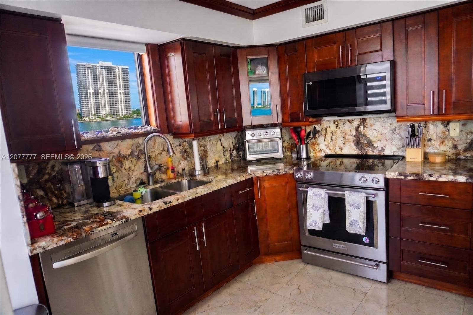 PARC CENTRAL EAST · #1612 in Aventura - Photo 15