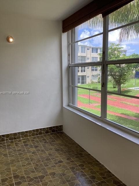 ROLLING GREEN CONDO C · #C212 in Miami - Photo 20