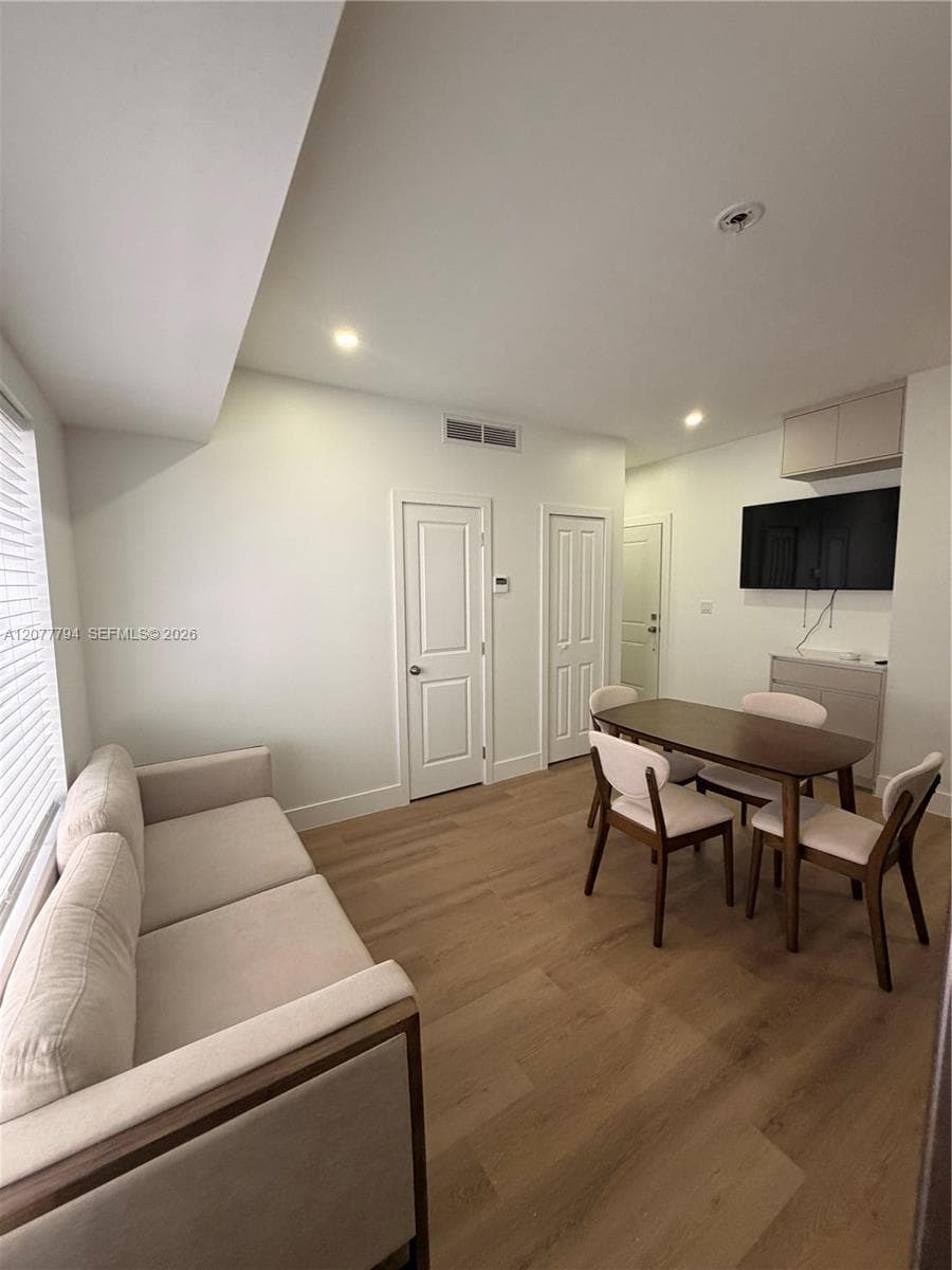 POLO CONDO · #309 in Miami Beach - Photo 2