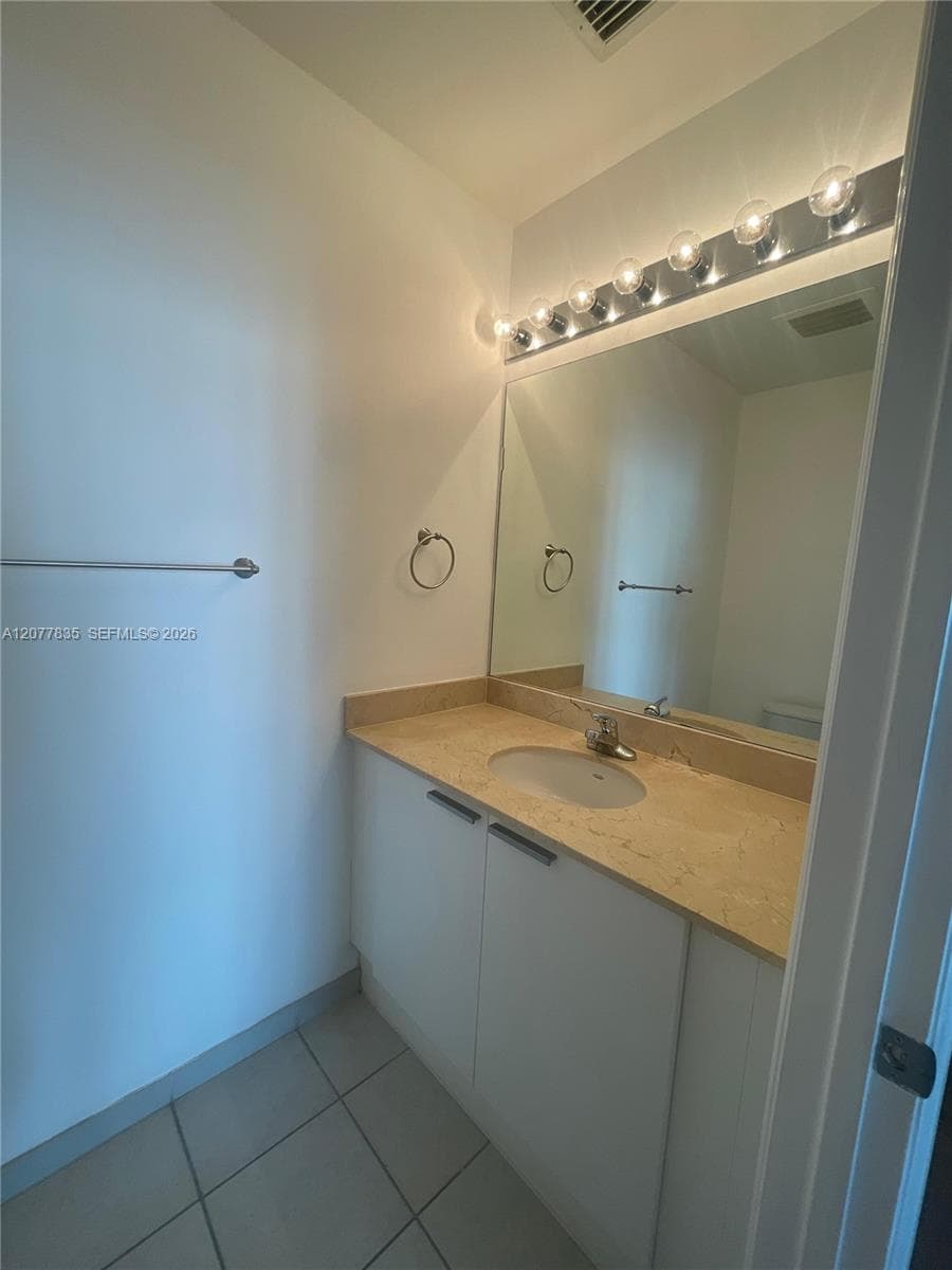 HOLLYWOOD STATION RES · #1016 in Hollywood - Photo 11