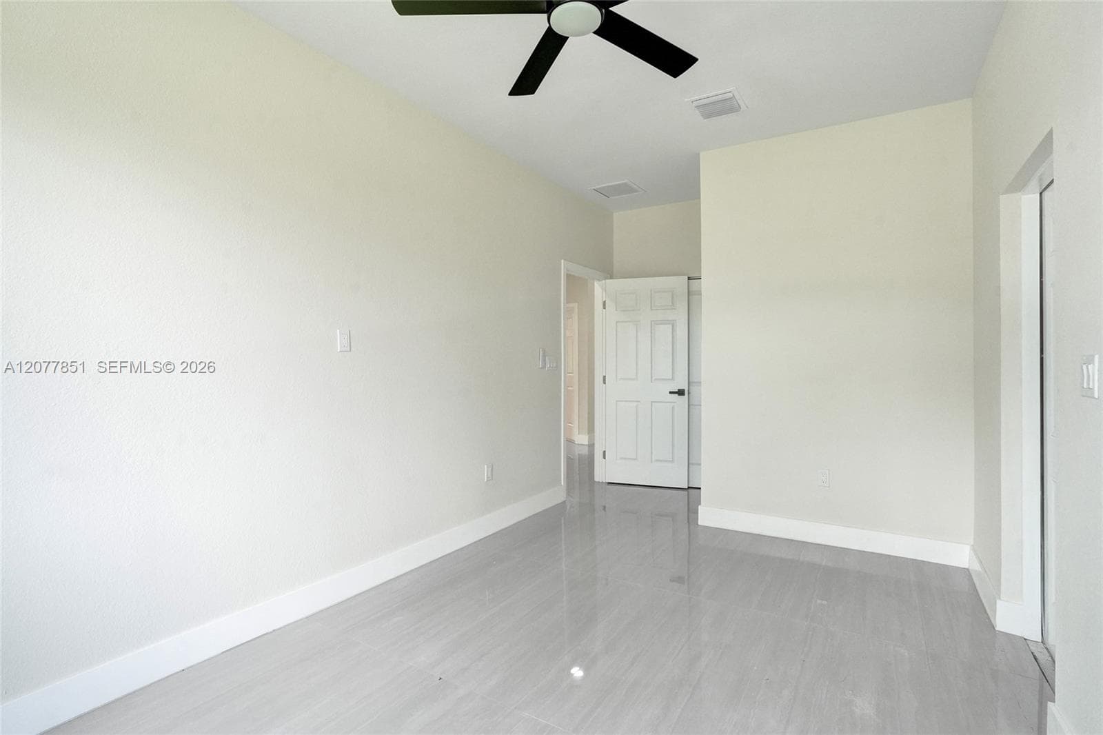 599 SW 12th Ave photo 11