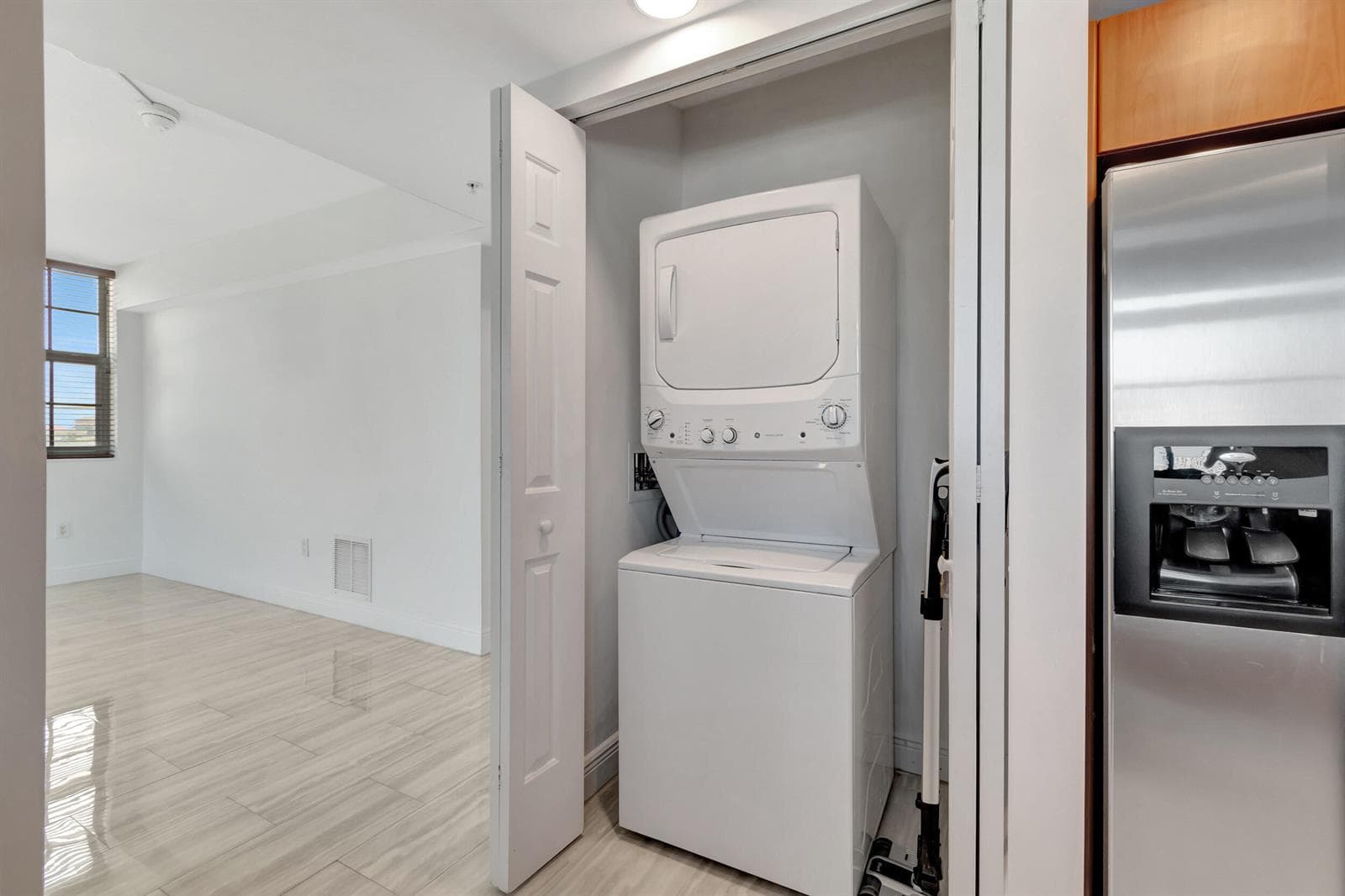 In kitchen washer/dryer