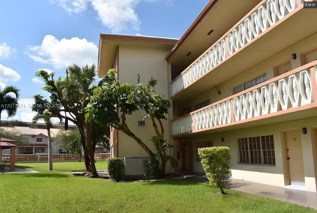 SUTTON HOUSE · #16 in North Miami - Photo 2