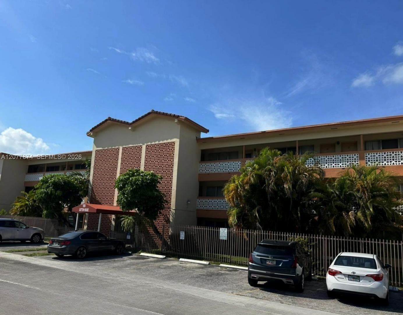 SUTTON HOUSE · #16 in North Miami - Photo 7