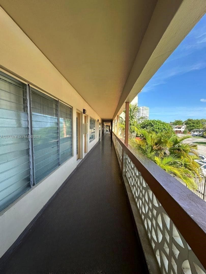 SUTTON HOUSE · #16 in North Miami - Photo 4