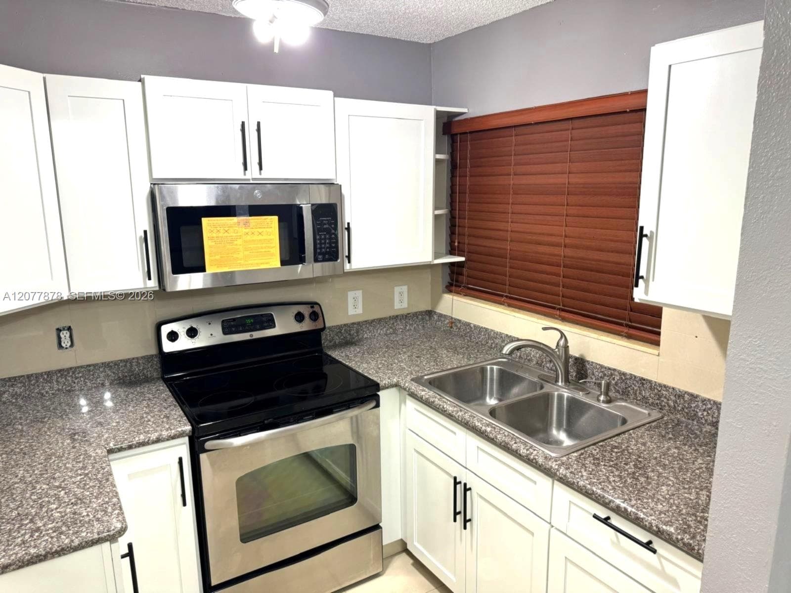 LAS VILLAS SEGOVIA CONDO · #25 in Hialeah - Photo 1