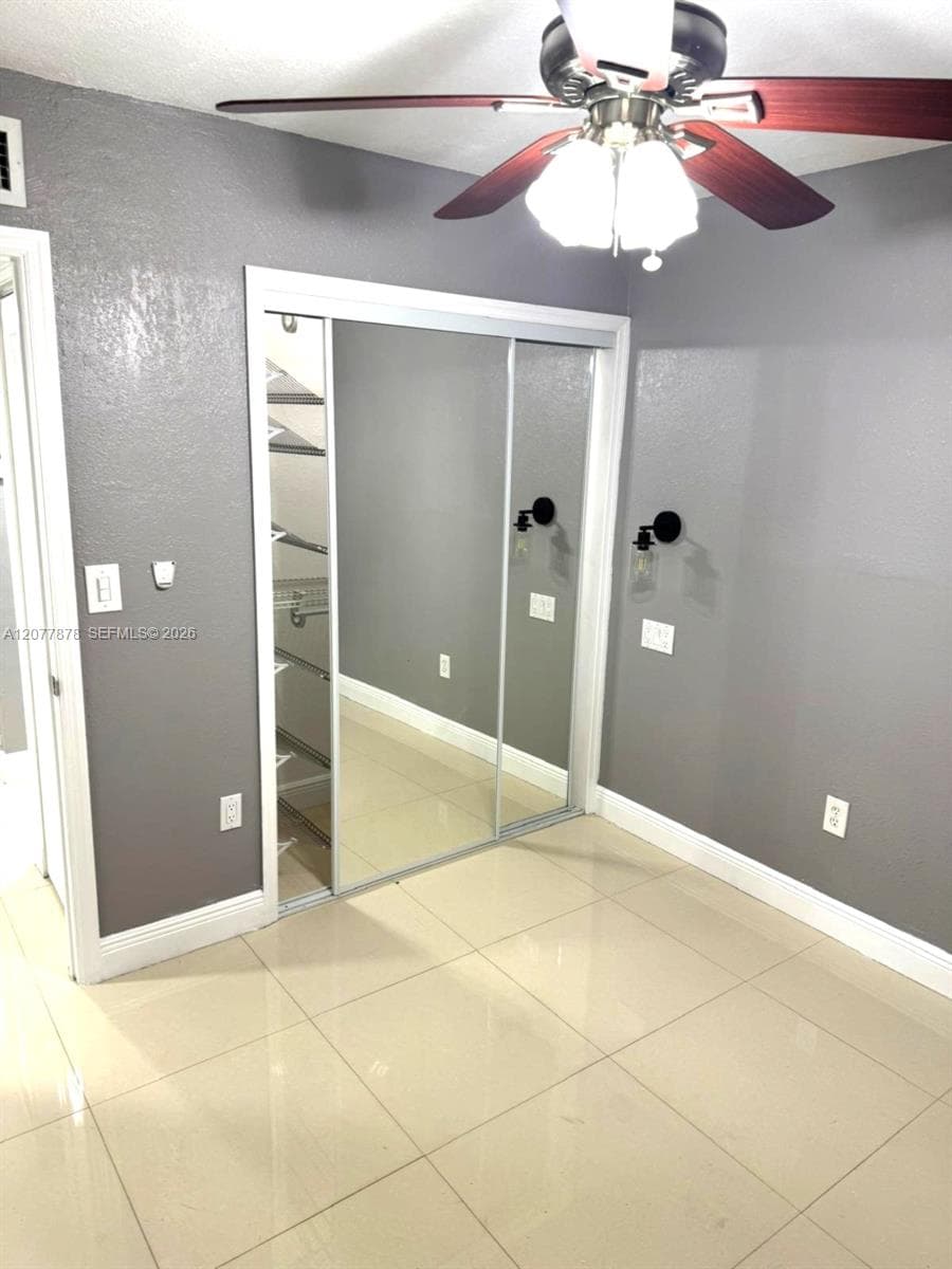 LAS VILLAS SEGOVIA CONDO · #25 in Hialeah - Photo 9