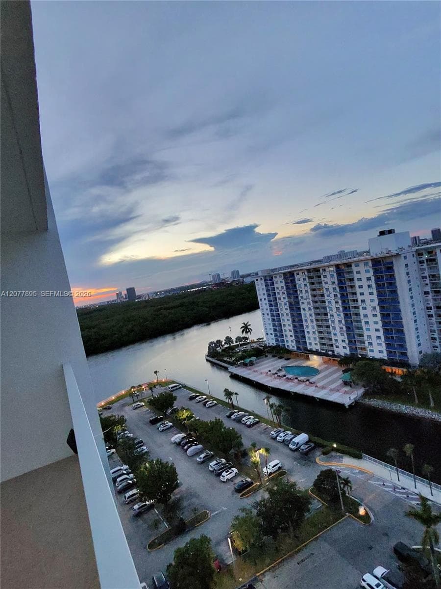ARLEN HOUSE WEST CONDO · #1723 in Sunny Isles Beach - Photo 2